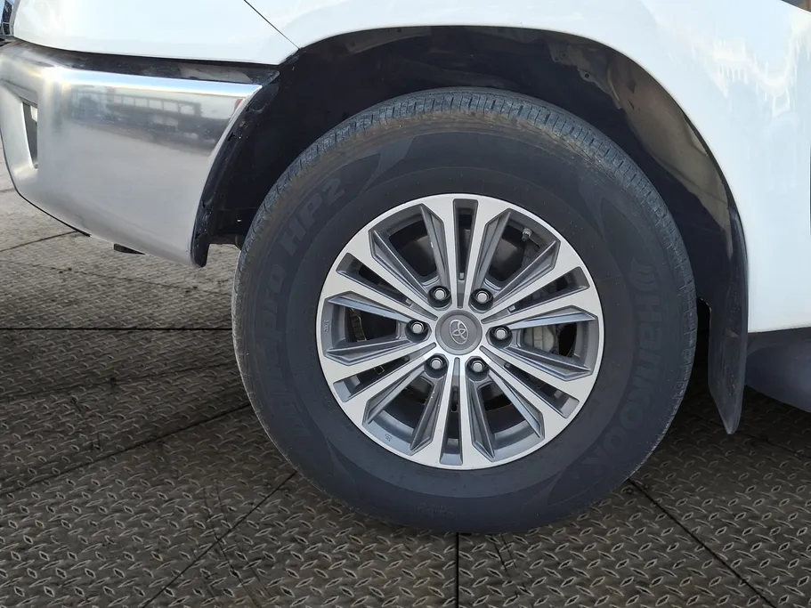 تويوتا هايلكس S GLX 2022 