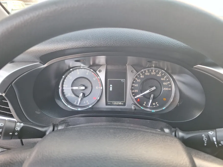 تويوتا هايلكس S GLX 2022 