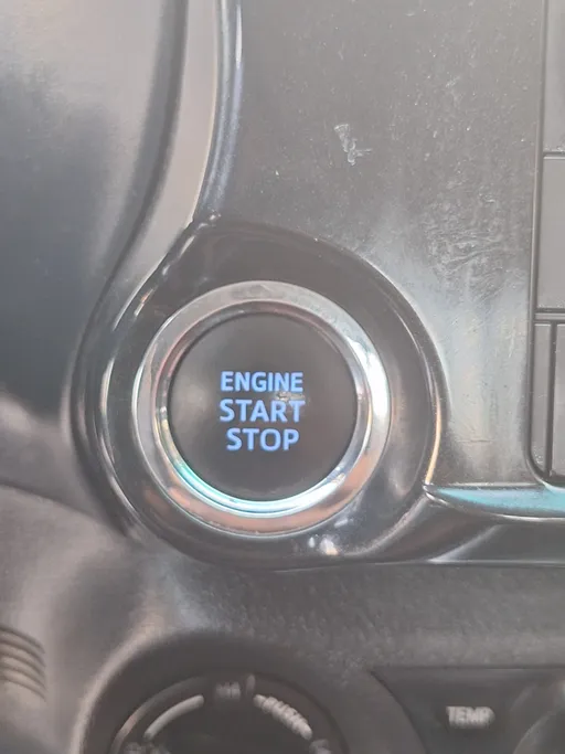 تويوتا هايلكس S GLX 2022 