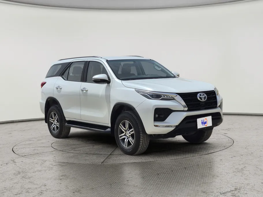 تويوتا فورتشنر VX 2023 