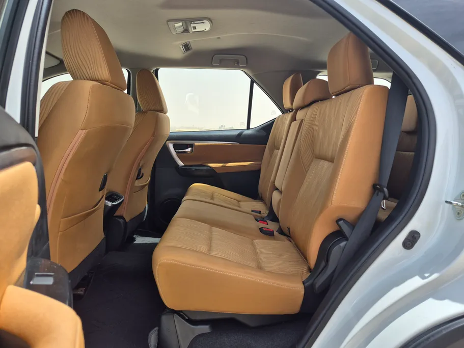 تويوتا فورتشنر VX 2023 