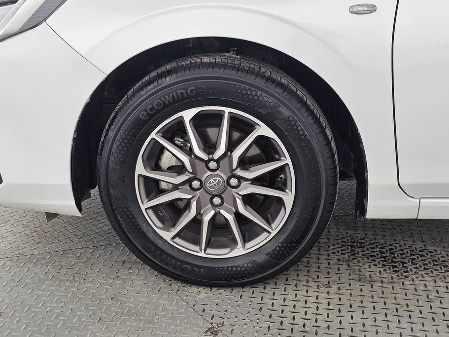 تويوتا يارس Y 2023 