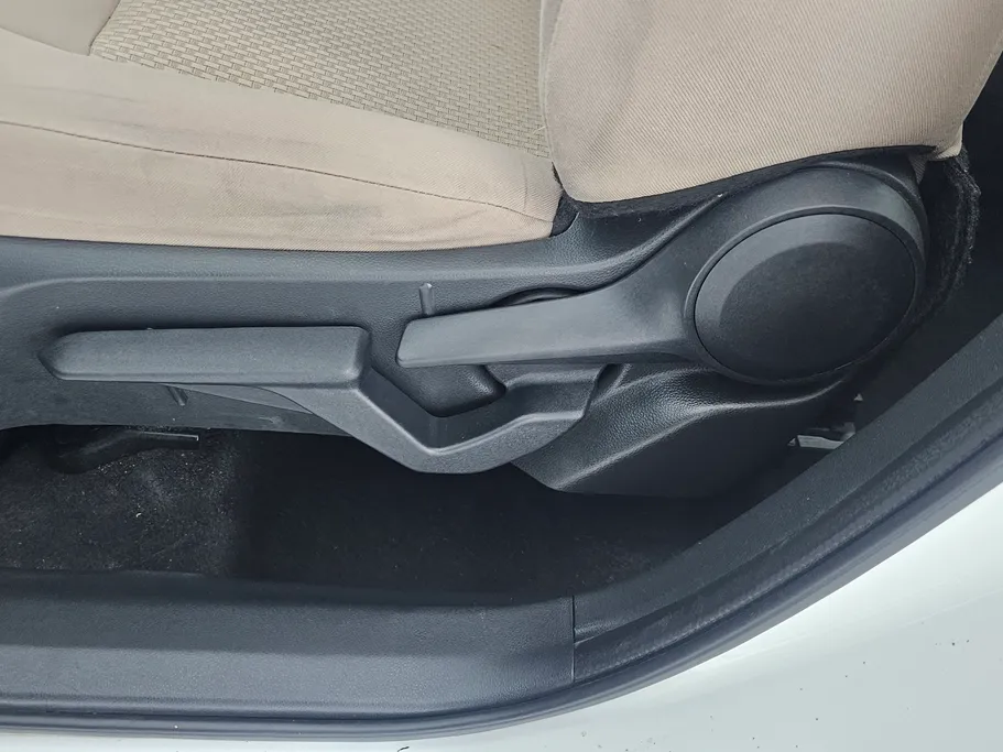 تويوتا يارس Y 2023 