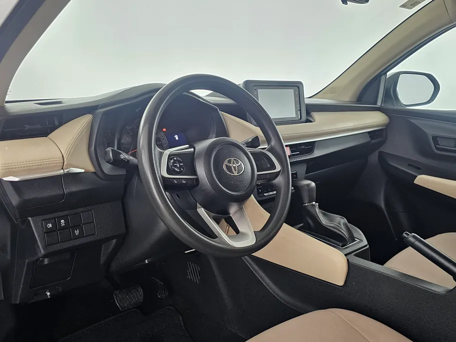 تويوتا يارس Y 2023 