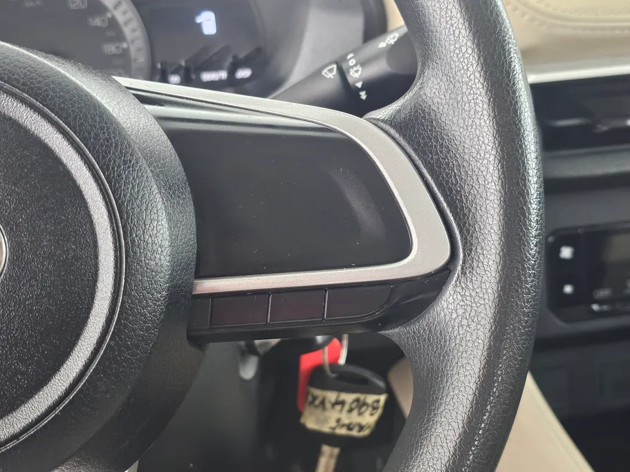 تويوتا يارس Y 2023 