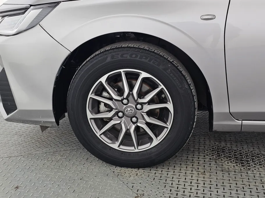 تويوتا يارس Y 2023 