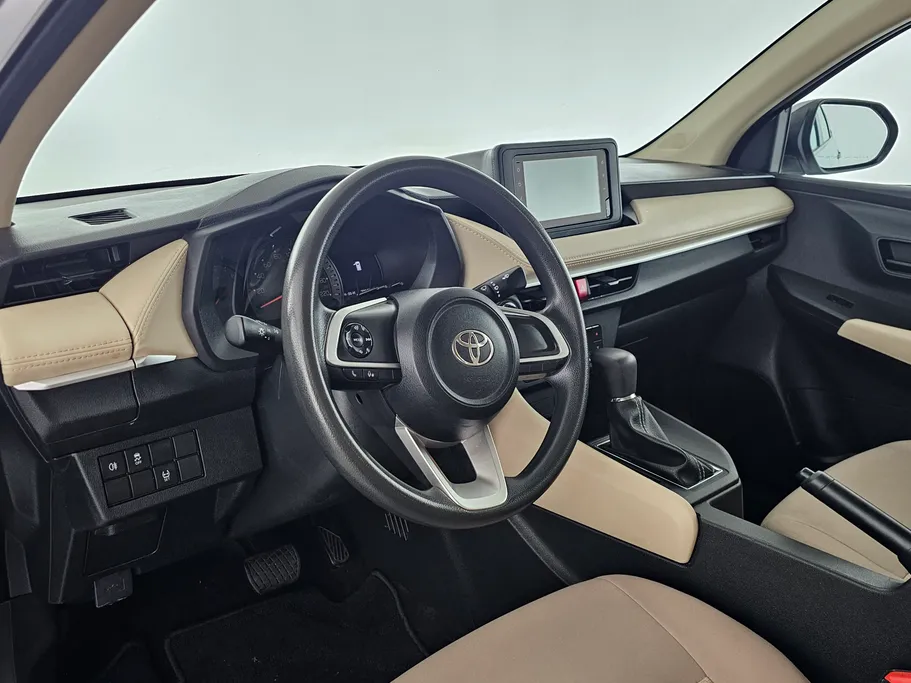 تويوتا يارس Y 2023 