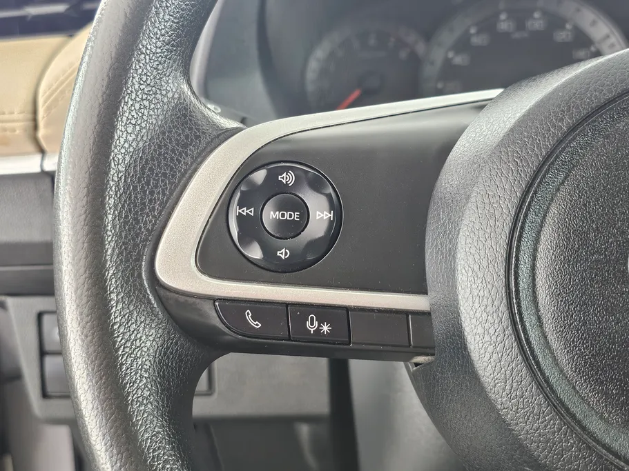 تويوتا يارس Y 2023 