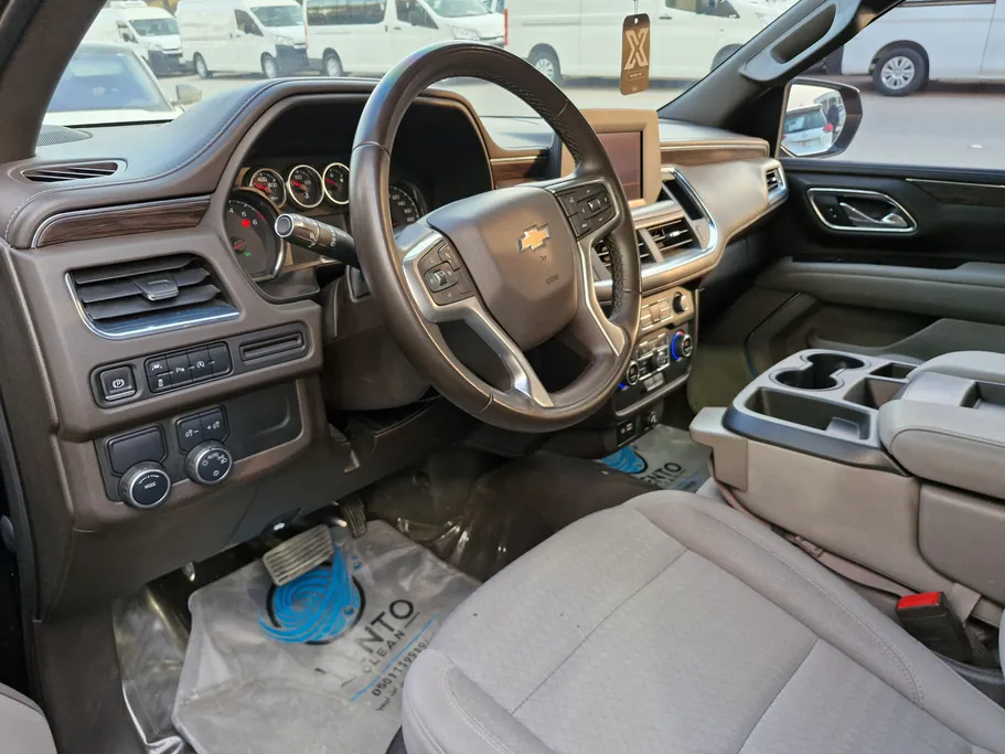 2023 Chevrolet Tahoe LS 