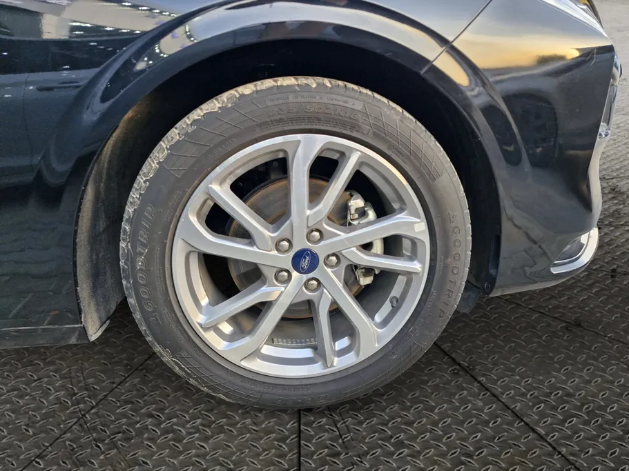 2023 Ford Taurus Trend 