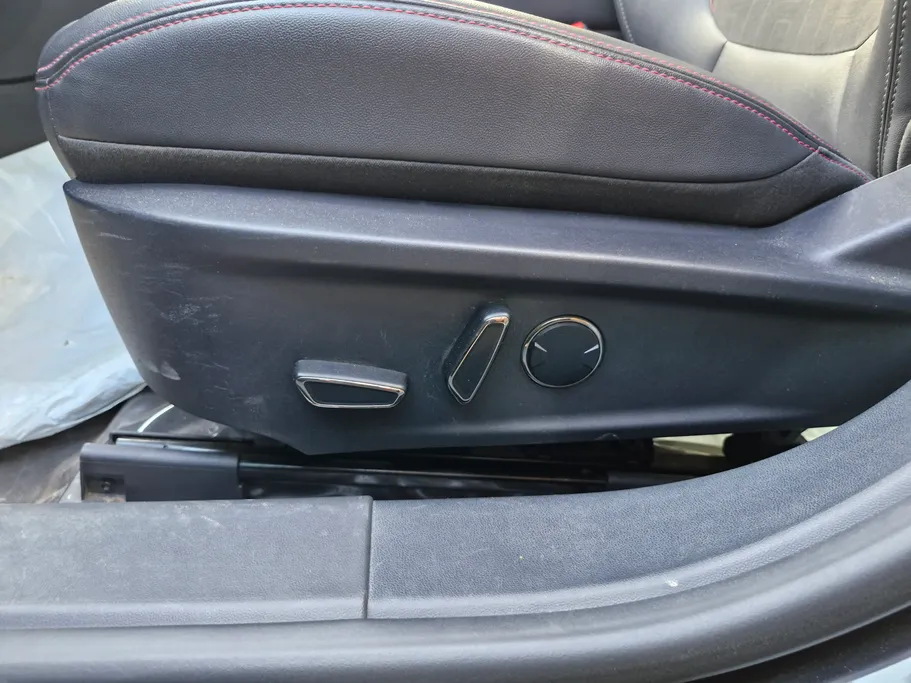 2023 Ford Taurus Trend 