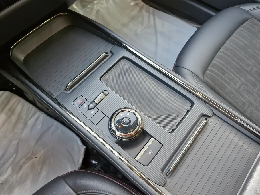 2023 Ford Taurus Trend 