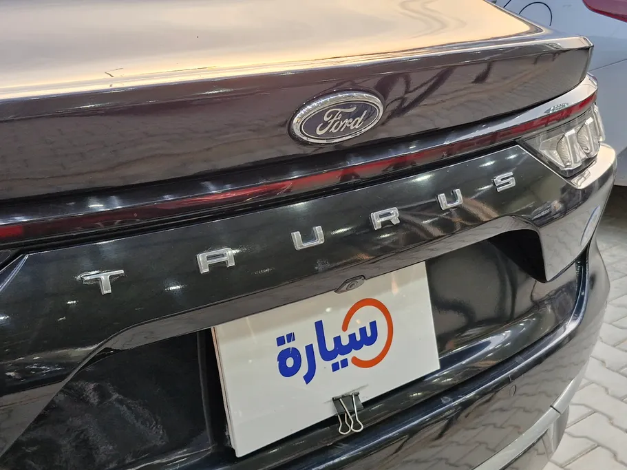 2023 Ford Taurus Trend 