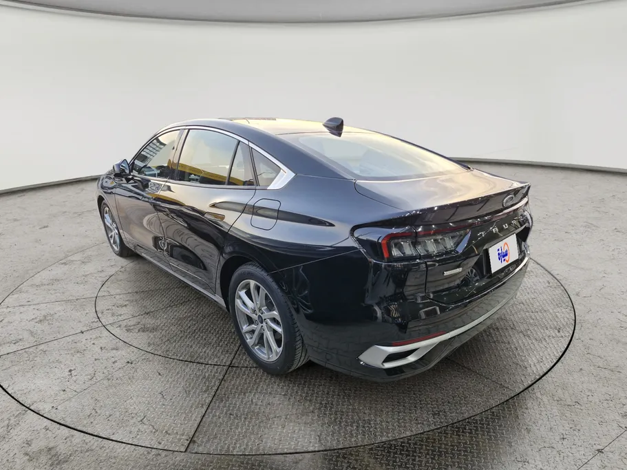 2023 Ford Taurus Trend 