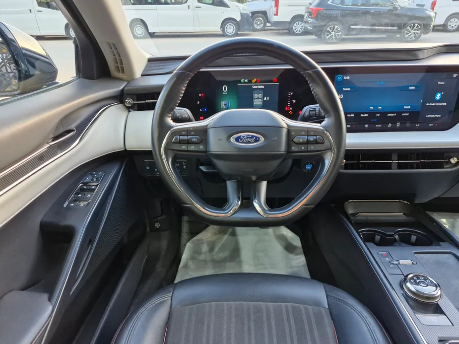 2023 Ford Taurus Trend 