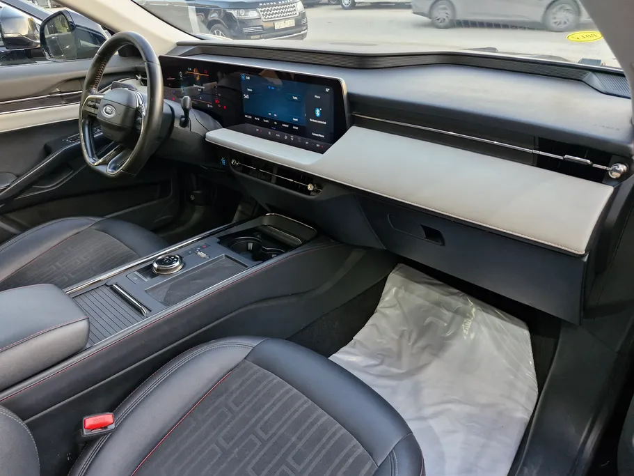 2023 Ford Taurus Trend 