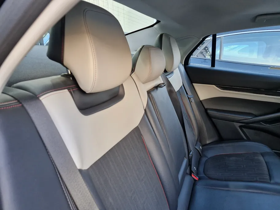 2023 Ford Taurus Trend 