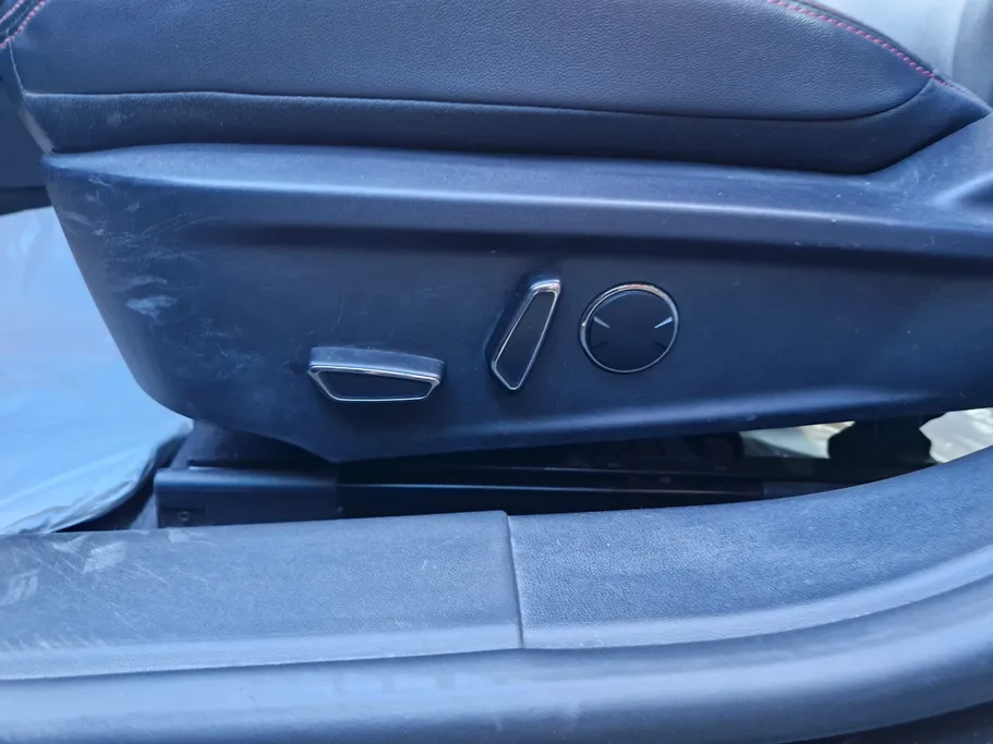 2023 Ford Taurus Trend 