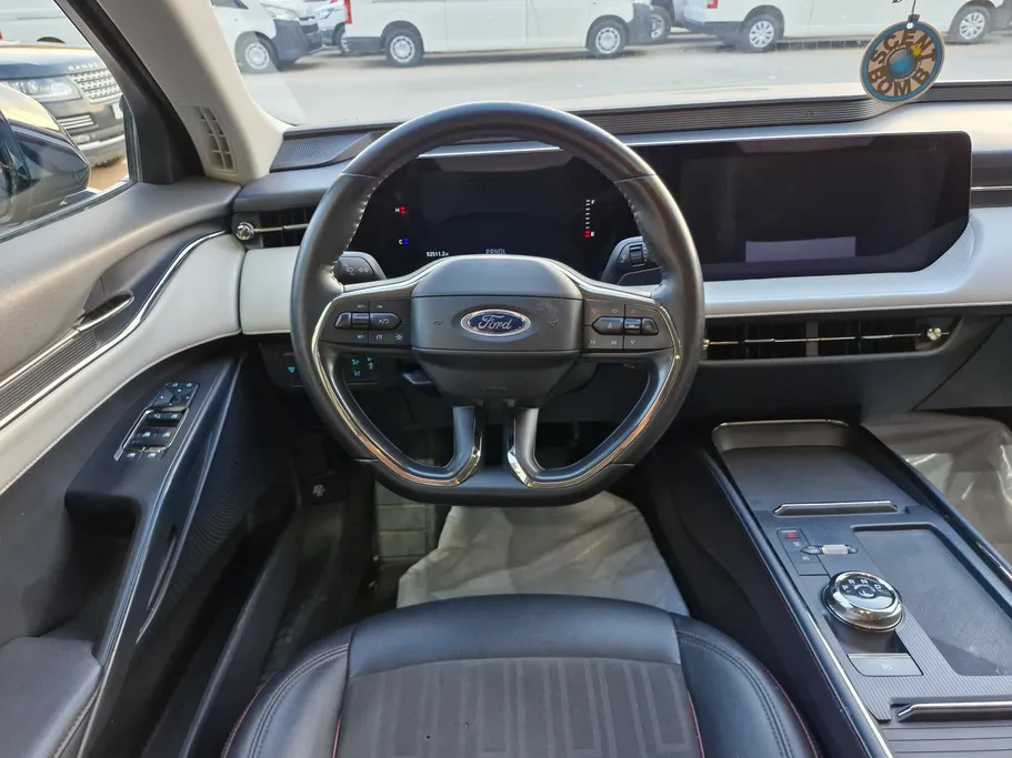 2023 Ford Taurus Trend 