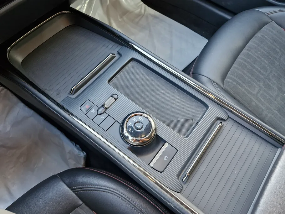 2023 Ford Taurus Trend 