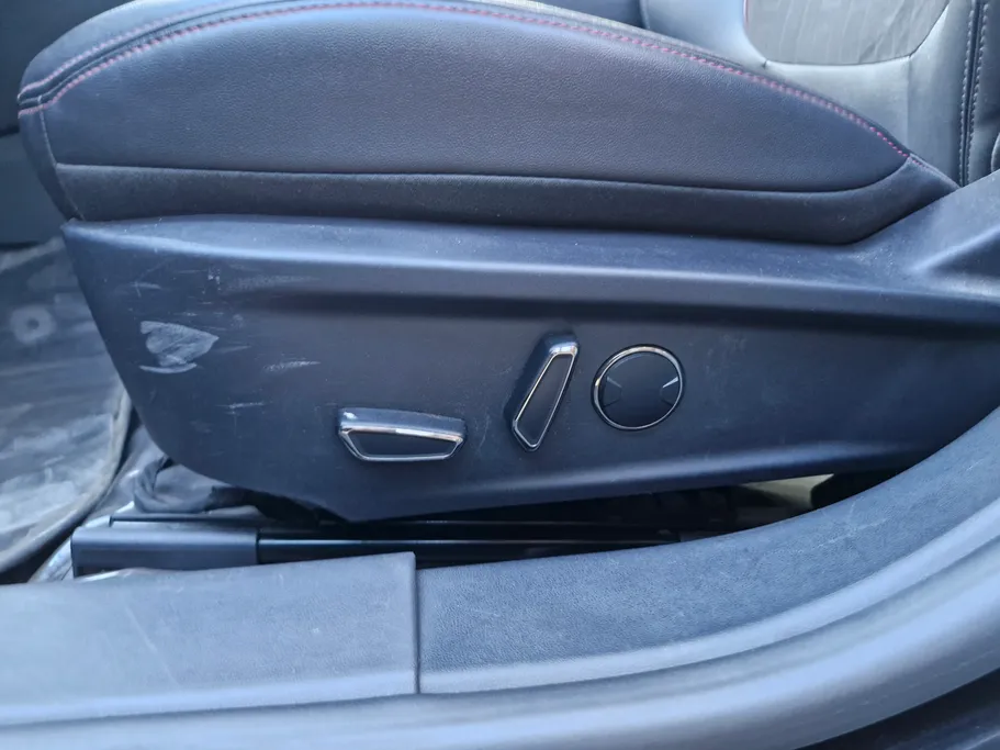 2023 Ford Taurus Trend 