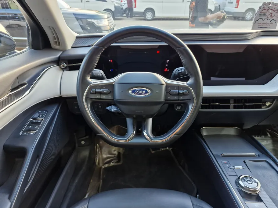 2023 Ford Taurus Trend 