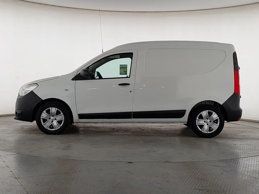 2020 Renault Docker Van بضاعة 