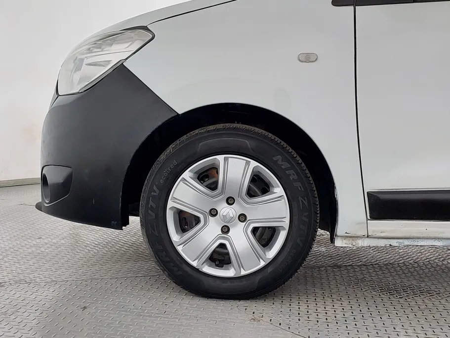 2020 Renault Docker Van بضاعة 