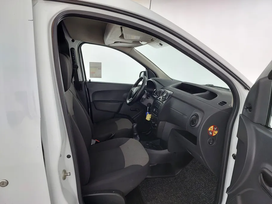 2020 Renault Docker Van بضاعة 