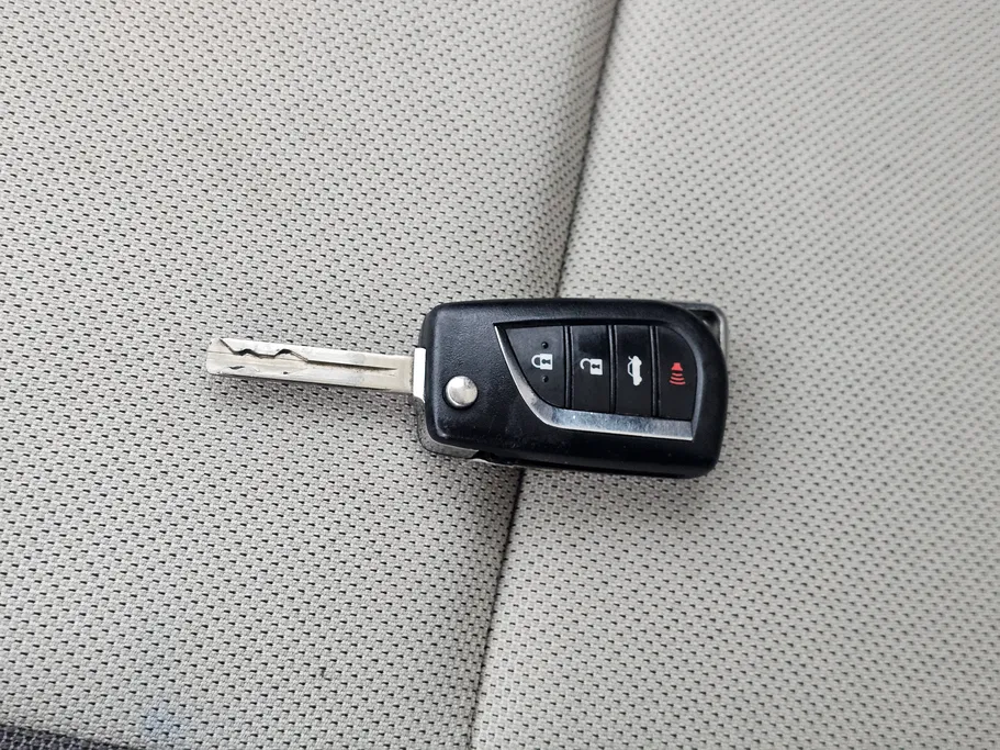 تويوتا كورولا XLI 2023 