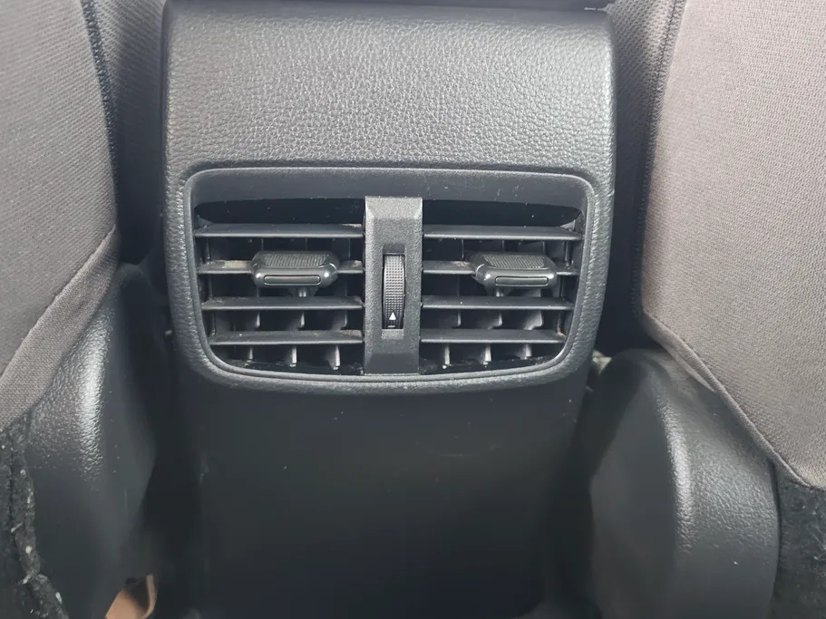 تويوتا كورولا XLI 2023 