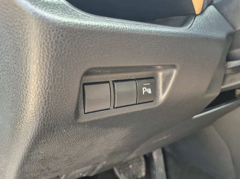 تويوتا راف فور LE 2024 