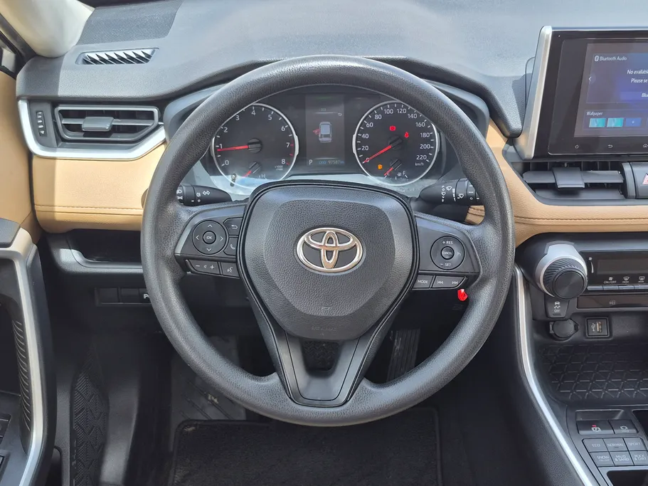 تويوتا راف فور LE 2024 