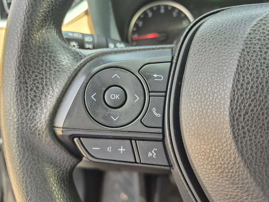 تويوتا راف فور LE 2024 