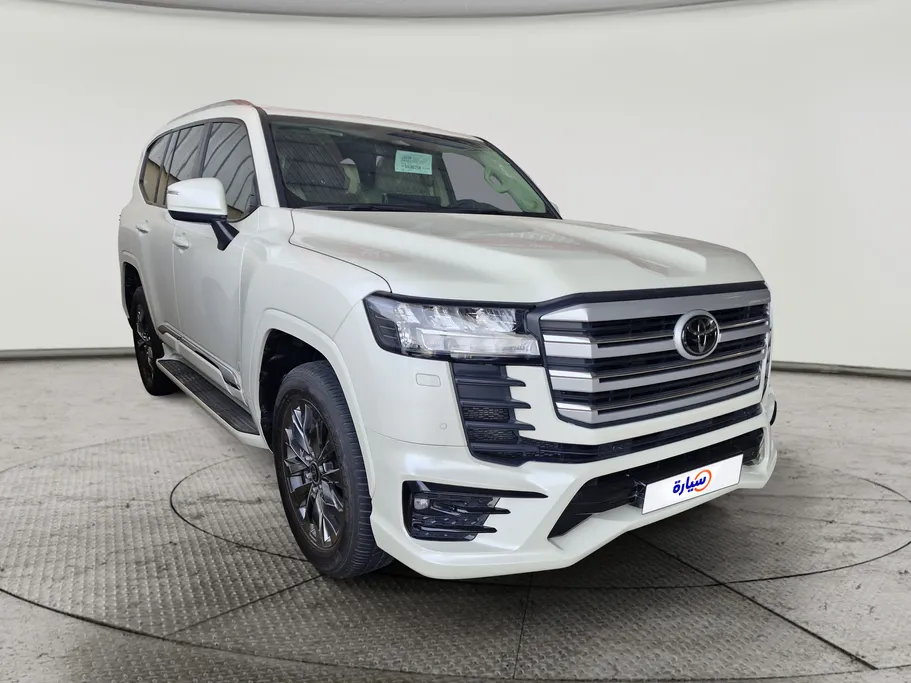 2025 Toyota Land Cruiser GXR 