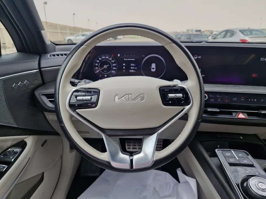 2022 Kia K8 GLS 