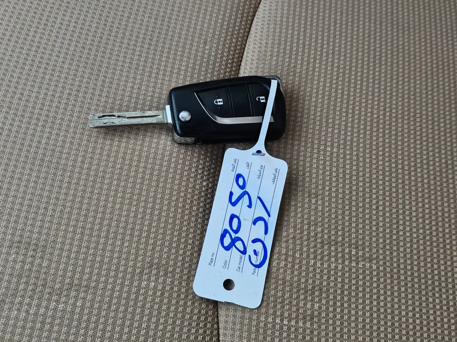 تويوتا راف فور LE 2022 