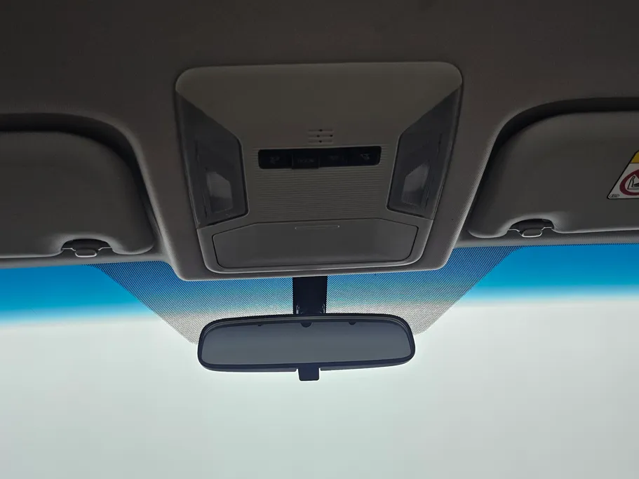 تويوتا راف فور LE 2022 