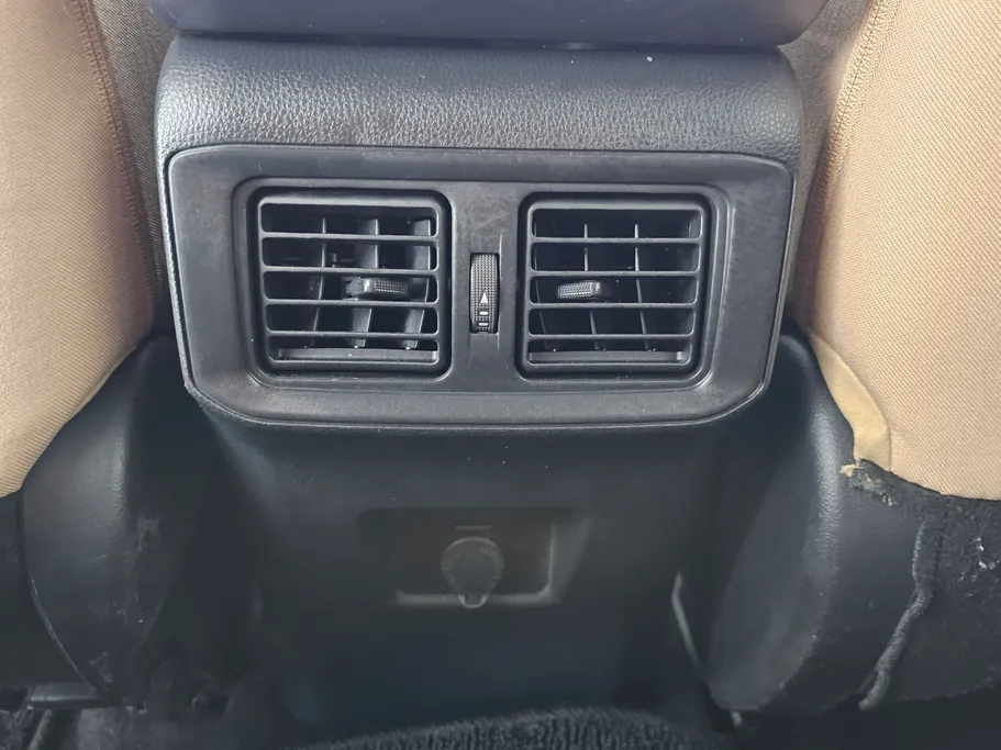 تويوتا راف فور LE 2022 