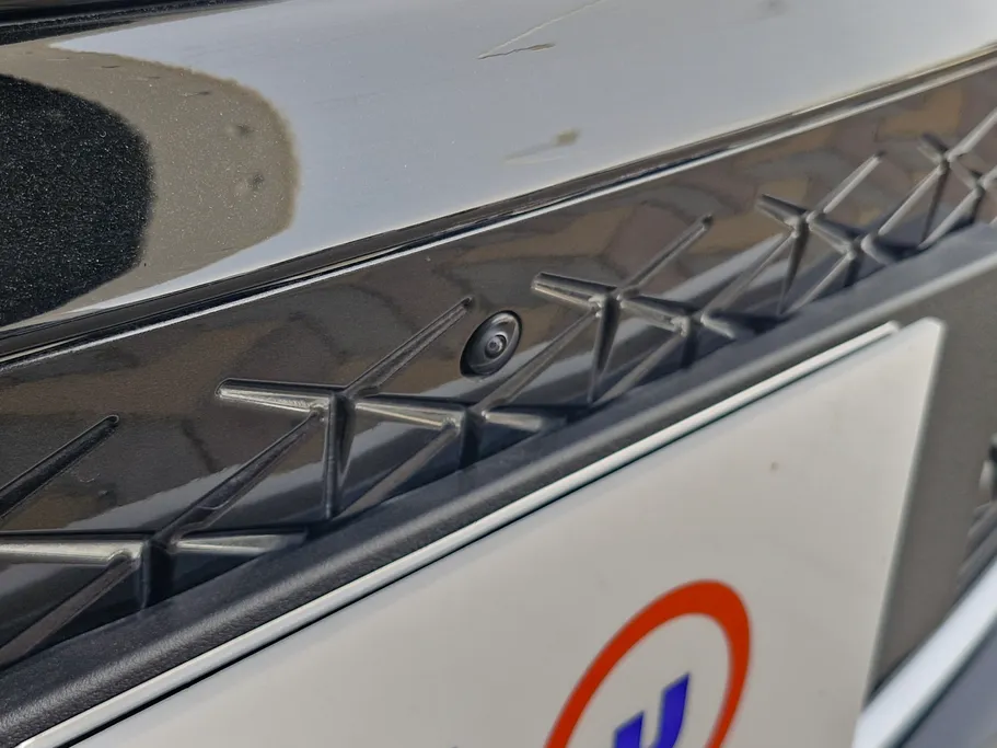 2025 Toyota Crown Premium 