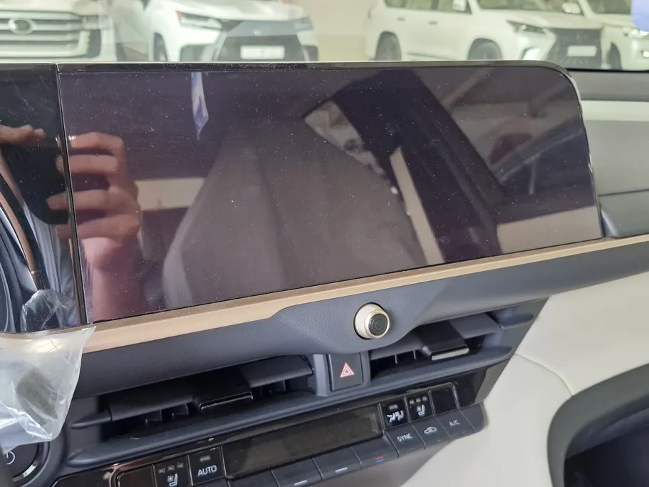 2025 Toyota Crown Premium 