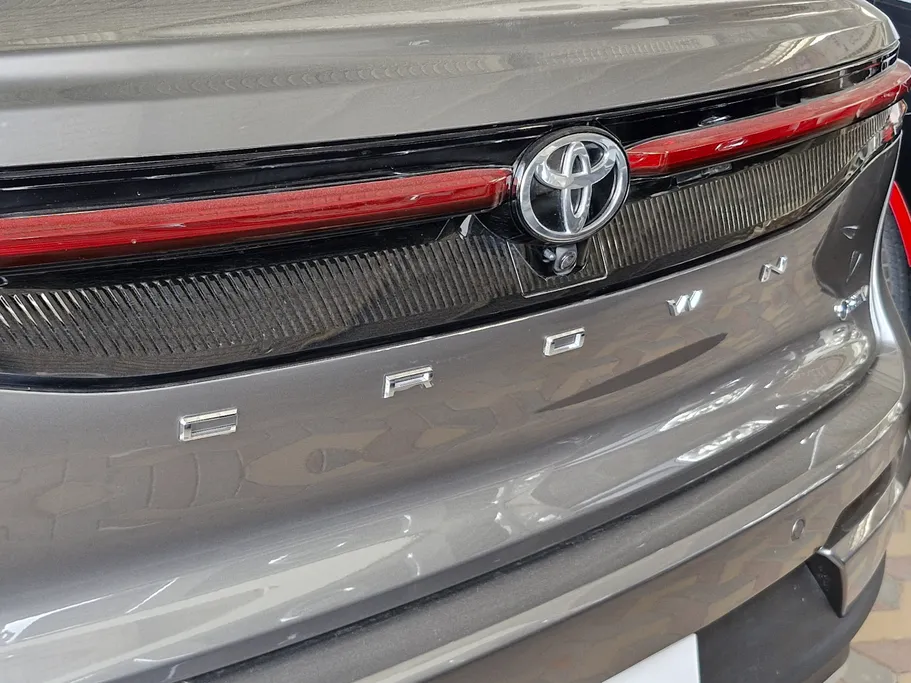 2025 Toyota Crown Premium 