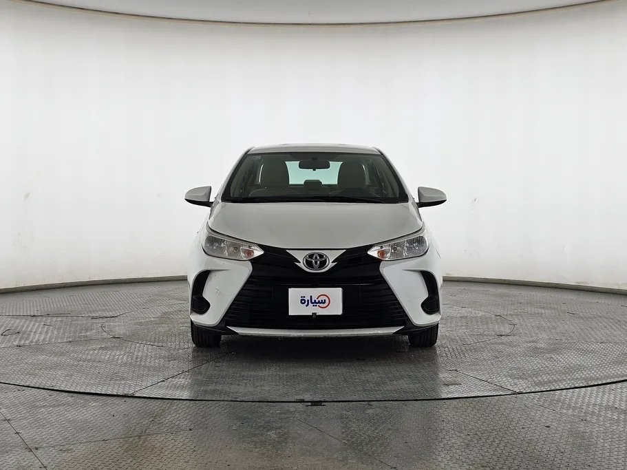 2022 Toyota Yaris  Y 