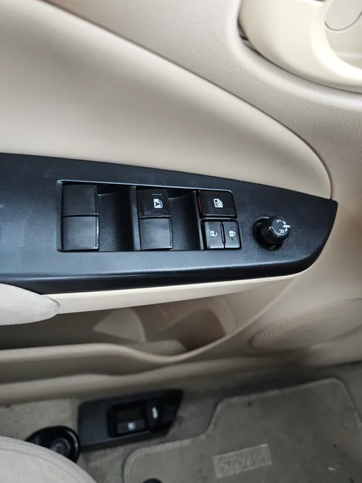 2022 Toyota Yaris  Y 