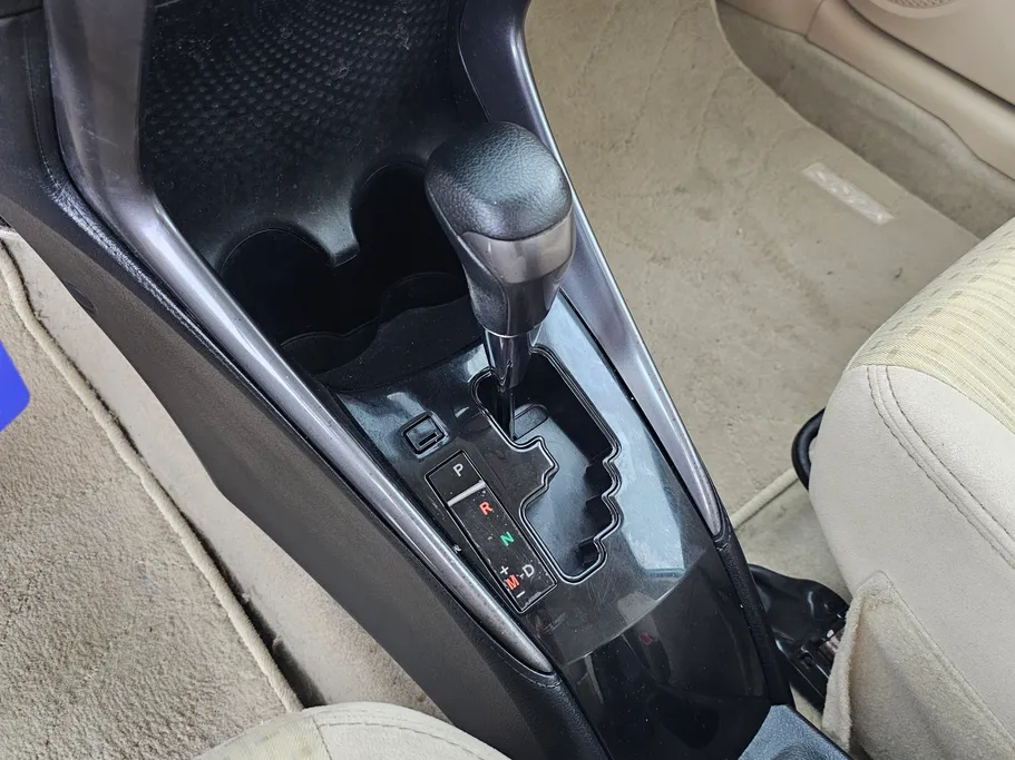 2022 Toyota Yaris  Y 