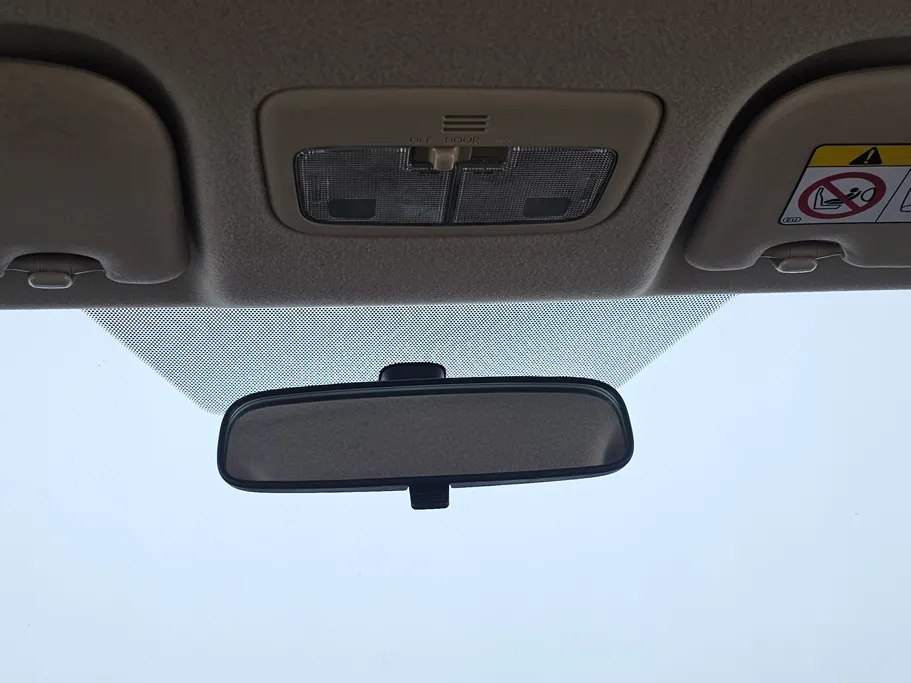 2022 Toyota Yaris  Y 