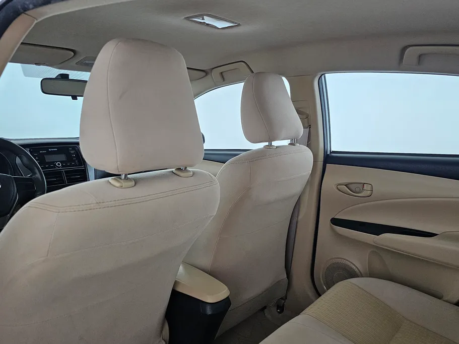 2022 Toyota Yaris  Y 