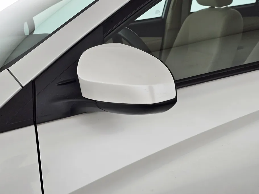 2022 Toyota Yaris  Y 