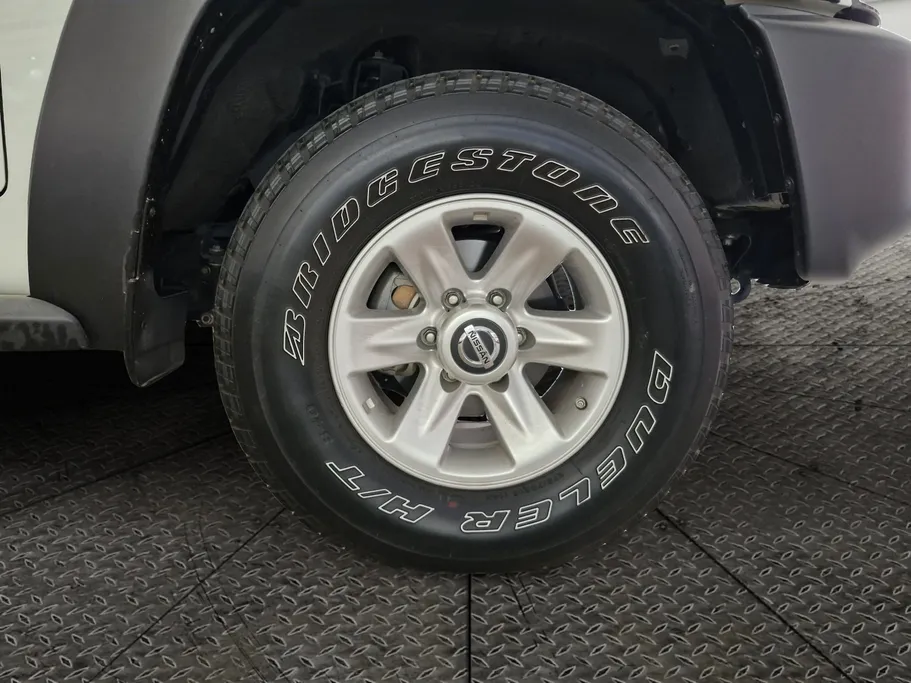 2023 Nissan Patrol GL 