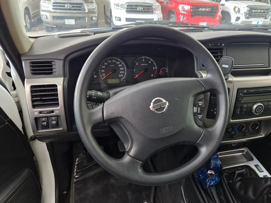 2023 Nissan Patrol GL 